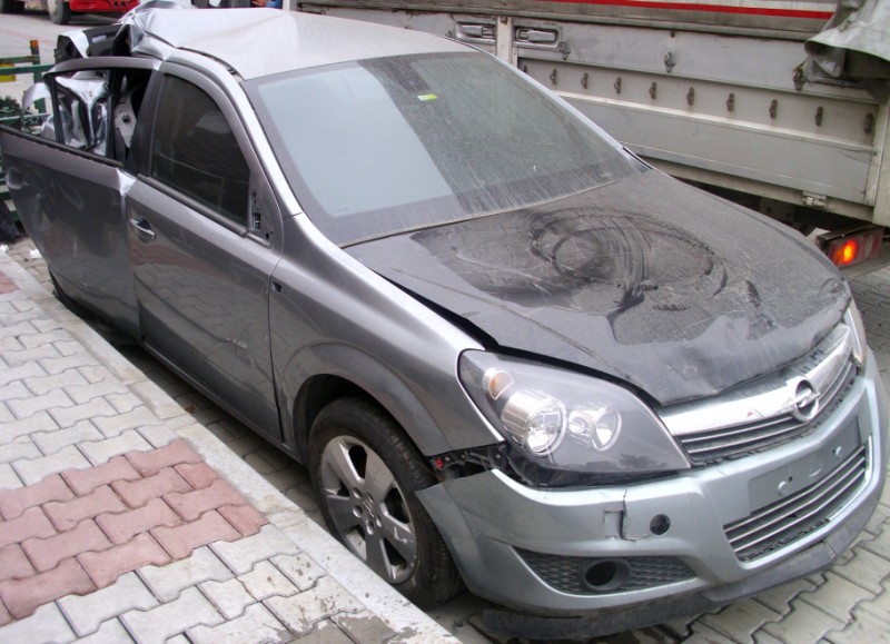 Opel Astra H 1,6 XER - Opel Çıkma Parça