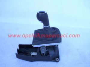 Opel Astra H 6 İleri Vites Kolu - Opel Çıkma Parça